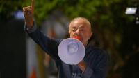 Le président de gauche Lula s'adresse à ses partisans après sa victoire au second tour de la présidentielle à Sao Paulo, dans le sud-est du Brésil, le 25 octobre 2026