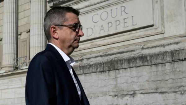 Gaël Perdriau, arrivant à la cour d'appel de Lyon,  pour son procès en appel dans l'affaire du  chantage à la sextape sur son ex-premier adjoint, le 8 juin 2026.
