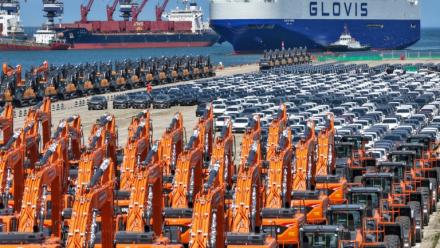 Les exportations chinoises ont augmenté de 19,4% sur un an en mai et les importations ont bondi de 27,4% sur la même période, selon l'administration des Douanes