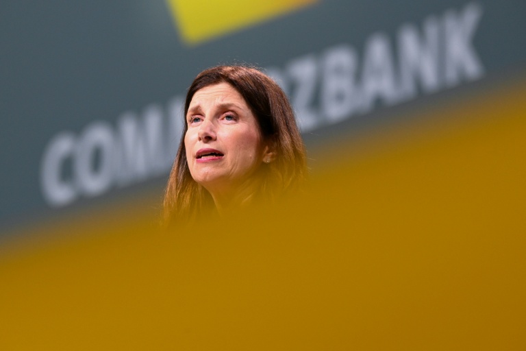 La présidente du directoire de Commerzbank, Bettina Orlopp, le 20 mai 2026 à Wiesbaden, en Allemagne