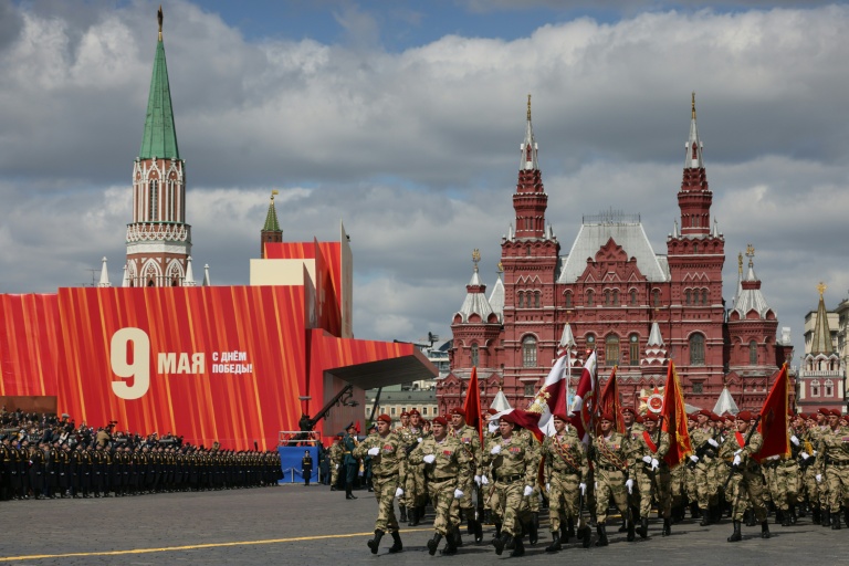 Des militaires russes lors du défilé traditionnel sur la place Rouge à Moscou le 9 mai 2026, marquant la capitulation de l'Allemagne nazie