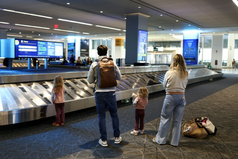 L'Europe va ainsi interdire d'imposer aux parents qui veulent voyager à côté de leurs enfants mineurs de payer pour être certains d'être assis ensemble