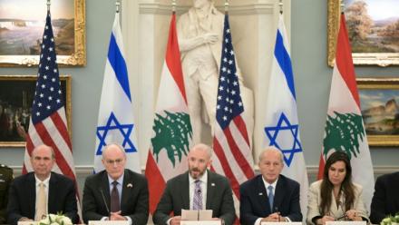 Les délégations israélienne et libanaise au département d'Etat, à Washington, le 3 juin 2026