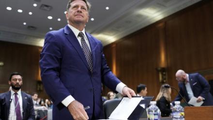 Jay Clayton lors de son audition au Sénat, le 15 juillet 2026 à Washington