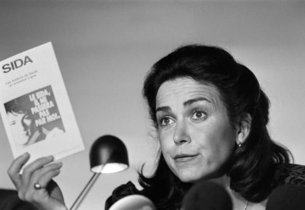 Michèle Barzach, alors ministre de la Santé, le 27 avril 1987 à Paris