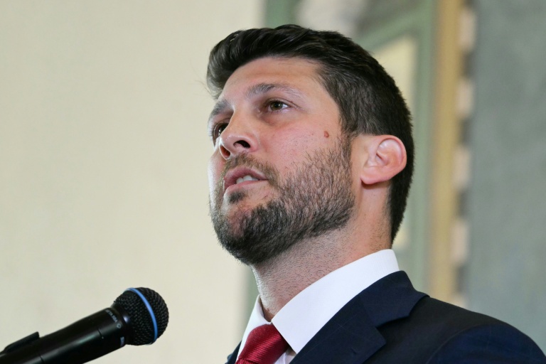 Le procureur de Floride, James Uthmeier ,lors d'une conférence de presse, le 20 mai 2026 à Miami