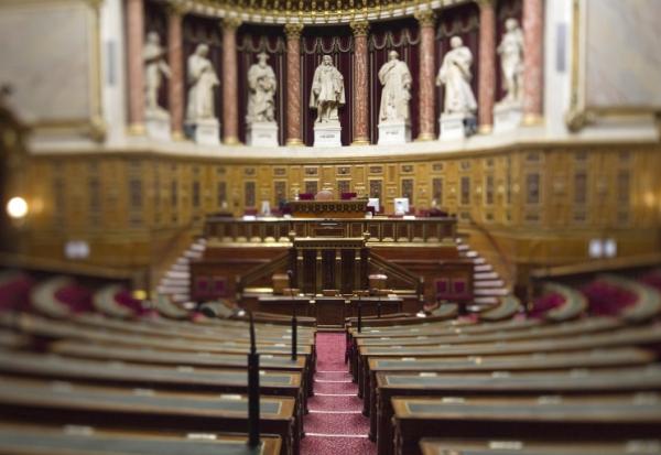 70 ans après leur arrivée en France, les rapatriés d'Indochine vont pouvoir bénéficier d'une reconnaissance et d'une réparation, après un vote lundi au Parlement