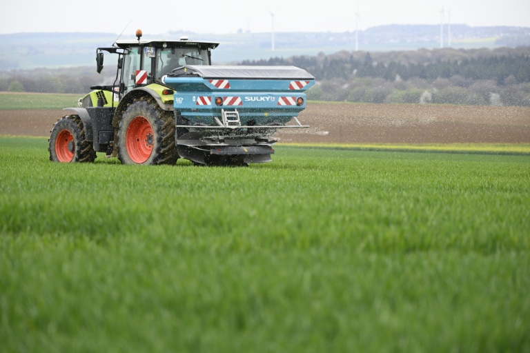 Le projet de loi d'urgence agricole a été approuvé par la commission des Affaires économiques du Sénat