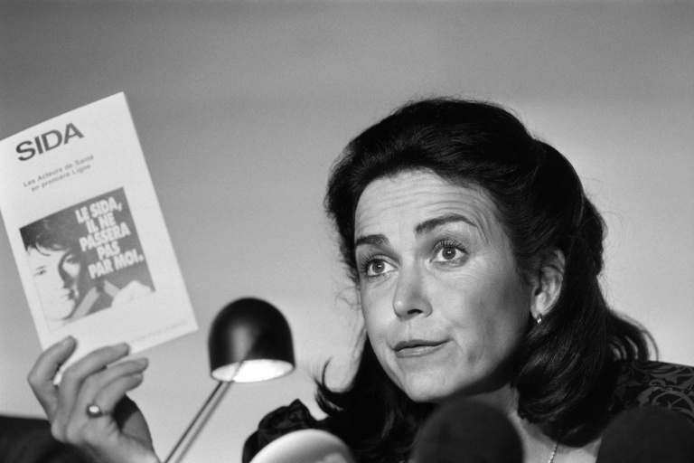 Michèle Barzach, alors ministre de la Santé, le 27 avril 1987 à Paris
