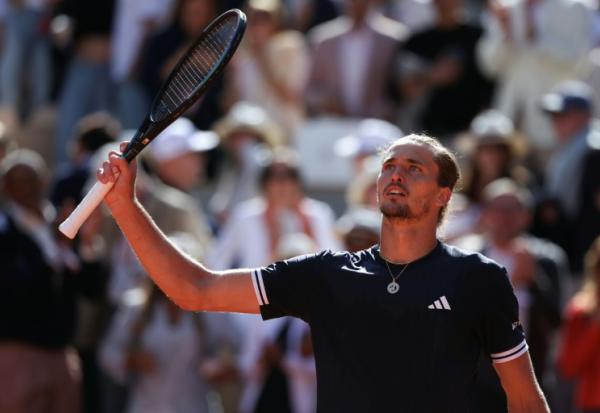 L'Allemand Alexander Zverev, qualifié pour la finale de Roland-Garros, en battant le Tchèque Jakub Mensik, le 5 juin 2026