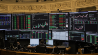 Clôture Paris : le CAC40 revient sur les 8.200 pts