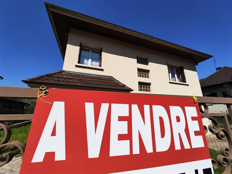 Crédit Agricole Nord de France devrait céder sa participation dans Square Habitat Nord de France à Citya Immobilier