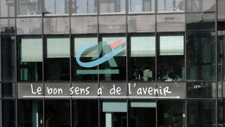 Crédit Agricole SA publie un résultat net en hausse de 1,8% à 1,68 MdE