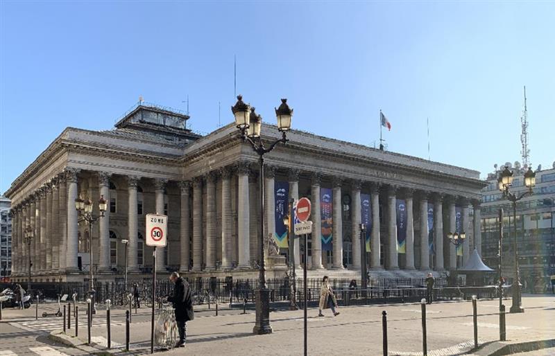 Immersion : proche de l'équilibre au 1er semestre