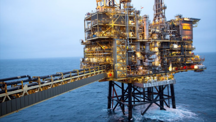 Le secteur pétrolier porté par l'envolée du brut, TotalEnergies seule valeur du CAC40 dans le vert
