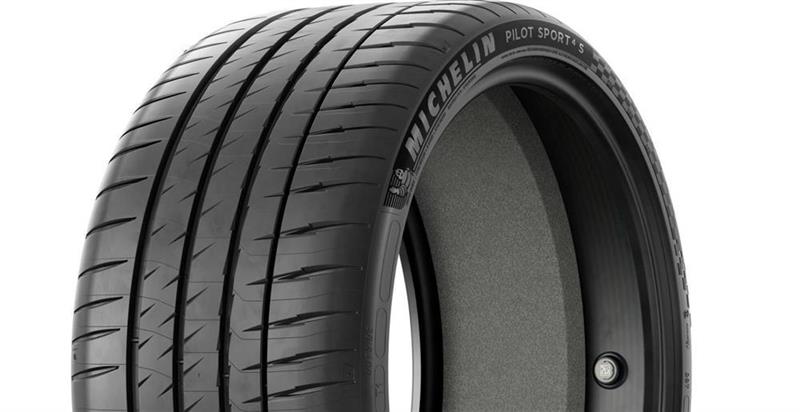 Michelin murmure à l'oreille des véhicules avec le jumeau numérique