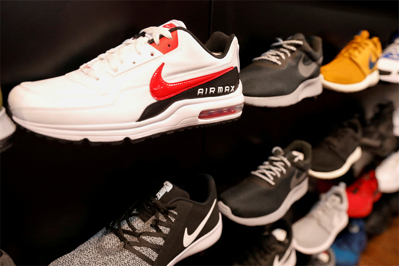 Nike s'effondre à Wall Street
