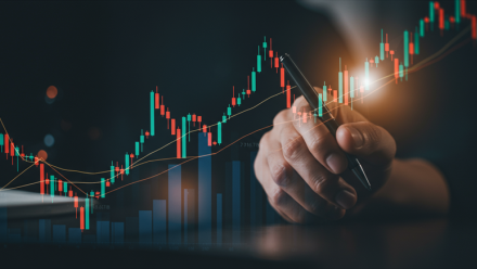 Ouverture Paris : le CAC40 retrouve les 8.200 points; le brent à moins de 98$