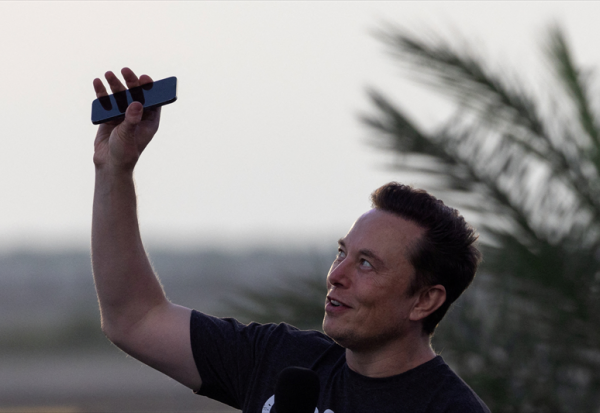 SpaceX : Musk voit 1.000 milliards de dollars de revenus en 2030 !