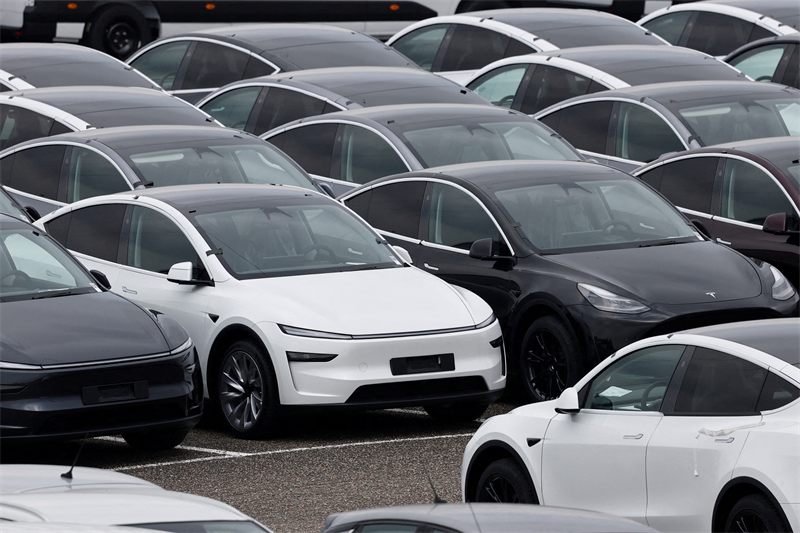 Tesla : un véhicule plus petit et moins cher ?