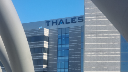 Thales annonce qu'il va construire la plateforme de gestion du trafic de drones de Singapour