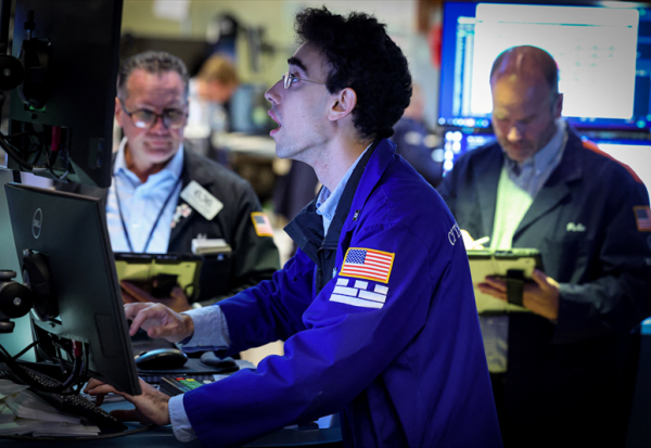 Wall Street : le Nasdaq remonte en attendant la Fed