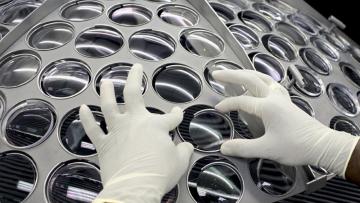 S&P Global relève sa note de crédit sur EssilorLuxottica